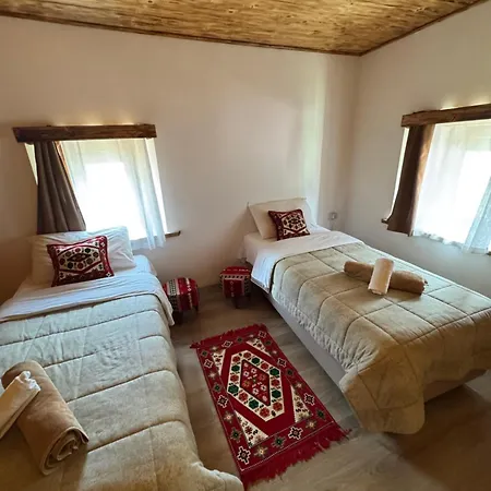 Prrockaj Πανσιόν Theth